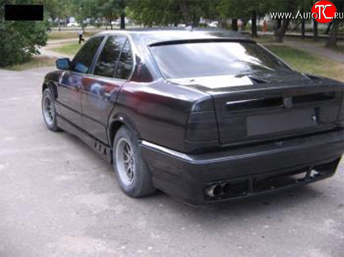 4 999 р. Накладка на задний бампер Rieger BMW 5 серия E34 седан дорестайлинг (1988-1994)  с доставкой в г. Москва