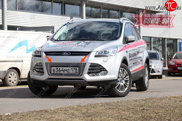 6 209 р. Декоративный элемент воздухозаборника Souz-96 (d10) Ford Kuga 2 дорестайлинг (2013-2016)  с доставкой в г. Москва