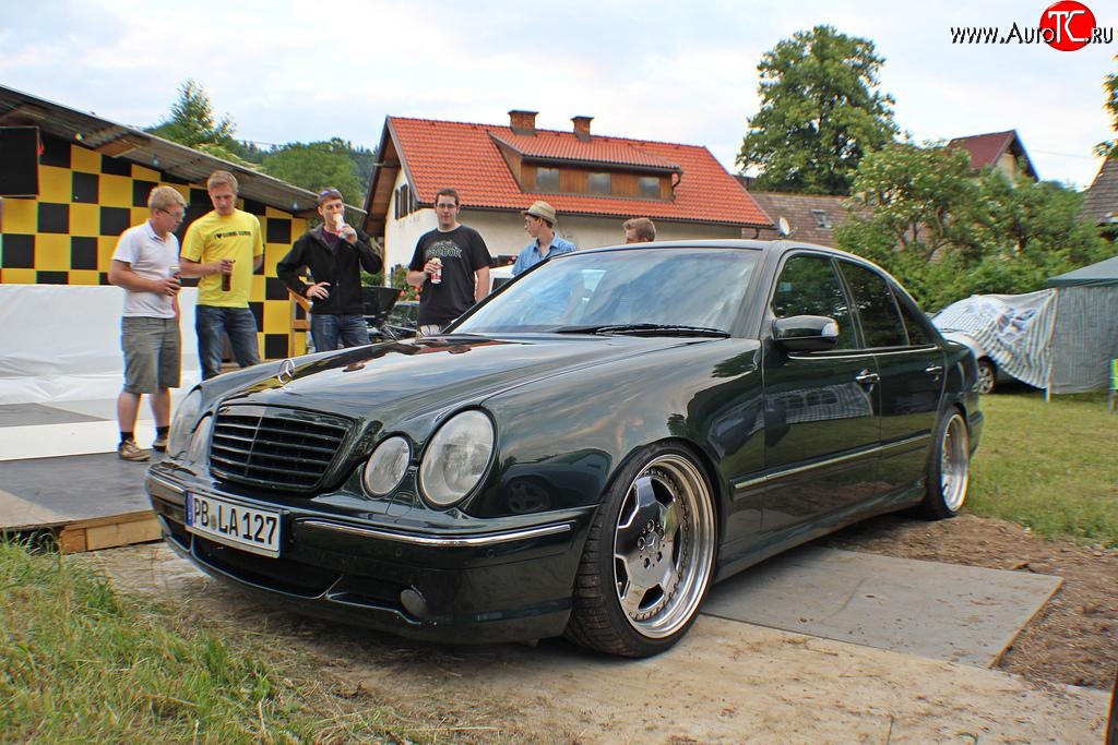 12 599 р. Передний бампер AMG Mercedes-Benz E-Class W210 дорестайлинг седан (1996-1999) (Неокрашенный)  с доставкой в г. Москва