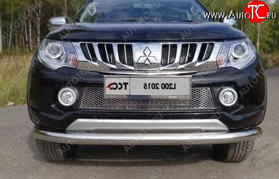 3 299 р. Защитная решётка в воздуховод бампера Russtal (нержавейка)  Mitsubishi L200  5 KK,KL (2015-2019) дорестайлинг  с доставкой в г. Москва