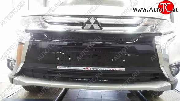 3 299 р. Защитная решётка в воздуховод автомобиля Russtal (черная)  Mitsubishi Outlander  GF (2015-2018) 2-ой рестайлинг  с доставкой в г. Москва