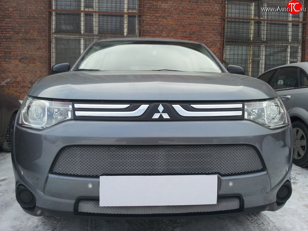 3 149 р. Сетка на бампер Russtal (хром) Mitsubishi Outlander GF дорестайлинг (2012-2014)  с доставкой в г. Москва