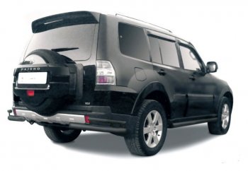 4 399 р. Защита заднего бампера (уголки, 2 трубы d76 и 42 mm)  Mitsubishi Pajero ( 4 V90,  4 V80) (2006-2020) дорестайлинг, дорестайлинг, 2-ой рестайлинг (сталь, черный цвет)  с доставкой в г. Москва. Увеличить фотографию 1