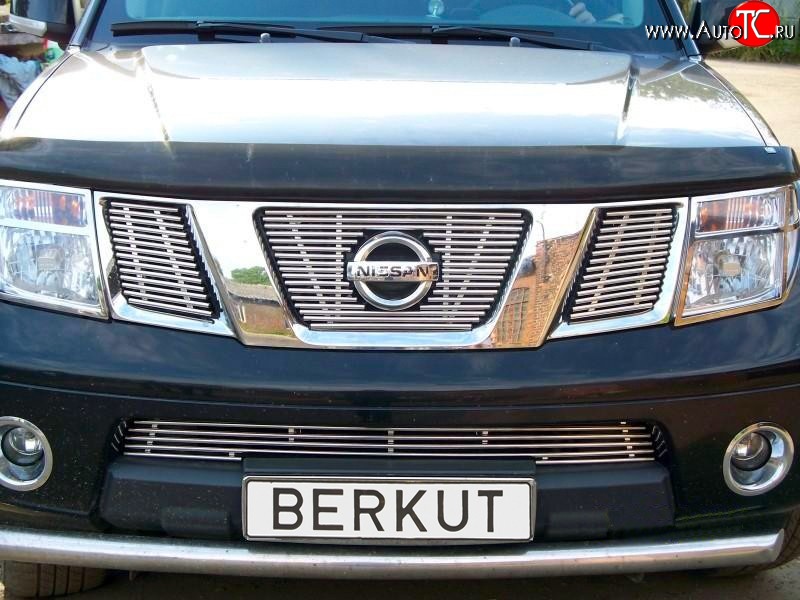 7 999 р. Декоративная вставка решетки радиатора (без знака) Berkut Nissan Pathfinder R51 дорестайлинг (2004-2007)  с доставкой в г. Москва