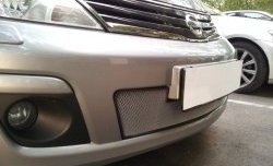 Сетка на бампер Russtal (хром) Nissan Tiida 1 хэтчбек C11 рестайлинг (2010-2014)