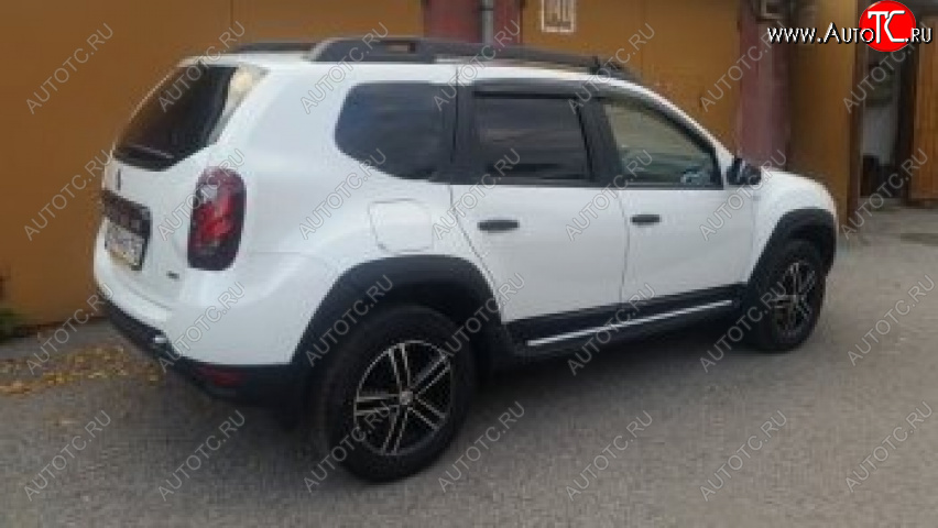 3 999 р. Накладки на двери Petroil Tuning Renault Duster HS дорестайлинг (2010-2015) (Тисненый пластик)  с доставкой в г. Москва