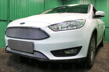 2 899 р. Защитная сетка в бампер (низ, ячейка 3х7 мм) Alfeco Стандарт Ford Focus 3 седан рестайлинг (2014-2019) (Хром)  с доставкой в г. Москва. Увеличить фотографию 3