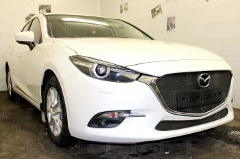 3 299 р. Защитная сетка в бампер (низ, ячейка 3х7 мм) Alfeco Стандарт Mazda 3/Axela BM рестайлинг, хэтчбэк (2016-2019) (Чёрная)  с доставкой в г. Москва. Увеличить фотографию 3