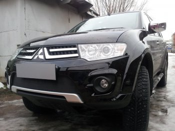 4 099 р. Защитная сетка в бампер (низ, ячейка 3х7 мм) Alfeco Стандарт Mitsubishi L200 4  рестайлинг (2013-2016) (Чёрная)  с доставкой в г. Москва. Увеличить фотографию 3