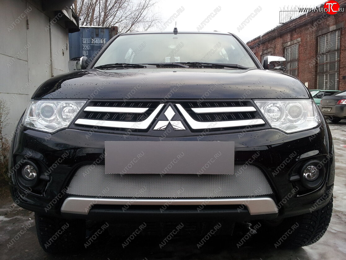 4 299 р. Защитная сетка в бампер (низ, ячейка 3х7 мм) Alfeco Стандарт Mitsubishi L200 4  рестайлинг (2013-2016) (Хром)  с доставкой в г. Москва