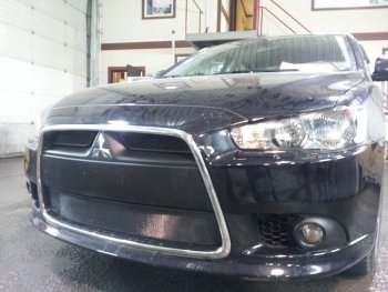 6 999 р. Защитная сетка в бампер (3 части, ячейка 3х7 мм) Alfeco Стандарт Mitsubishi Lancer 10 CY седан рестайлинг (2011-2017) (Чёрная)  с доставкой в г. Москва. Увеличить фотографию 2