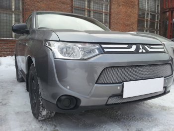 7 899 р. Защитная сетка в бампер (2 части, ячейка 3х7 мм) Alfeco Стандарт  Mitsubishi Outlander  GF (2012-2014) дорестайлинг (Хром)  с доставкой в г. Москва. Увеличить фотографию 4