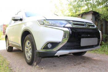 8 449 р. Защитная сетка в бампер (4 части, ячейка 3х7 мм) Alfeco Стандарт  Mitsubishi Outlander  GF (2015-2018) 2-ой рестайлинг (Чёрная)  с доставкой в г. Москва. Увеличить фотографию 3