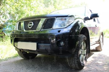 3 399 р. Защитная сетка в бампер (низ, ячейка 3х7 мм) Стрелка11 Стандарт Nissan Navara 2 D40 дорестайлинг (2004-2010) (Чёрная)  с доставкой в г. Москва. Увеличить фотографию 2