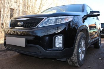 3 989 р. Защитная сетка в бампер (низ, ячейка 4х10 мм) Alfeco Премиум KIA Sorento XM рестайлинг (2012-2015) (Чёрная)  с доставкой в г. Москва. Увеличить фотографию 2