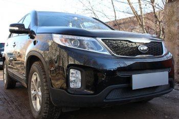 3 989 р. Защитная сетка в бампер (низ, ячейка 4х10 мм) Alfeco Премиум KIA Sorento XM рестайлинг (2012-2015) (Чёрная)  с доставкой в г. Москва. Увеличить фотографию 3