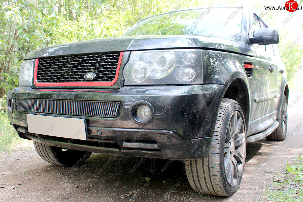 4 499 р. Защитная сетка в бампер (низ, ячейка 4х10 мм) Alfeco Премиум Land Rover Range Rover Sport 1 L320 дорестайлинг (2005-2009) (Чёрная)  с доставкой в г. Москва