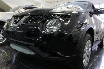 4 799 р. Защитная сетка в бампер (низ, ячейка 3х7 мм) Стрелка11 Стандарт Nissan Juke 1 YF15 рестайлинг (2014-2020) (Хром)  с доставкой в г. Москва. Увеличить фотографию 3