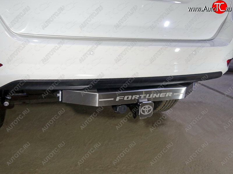 17 399 р.  Фаркоп (тягово-сцепное устройство) TCC Тюнинг  Toyota Fortuner  AN160 (2015-2020) дорестайлинг (крюк Е, надпись Fortuner)  с доставкой в г. Москва