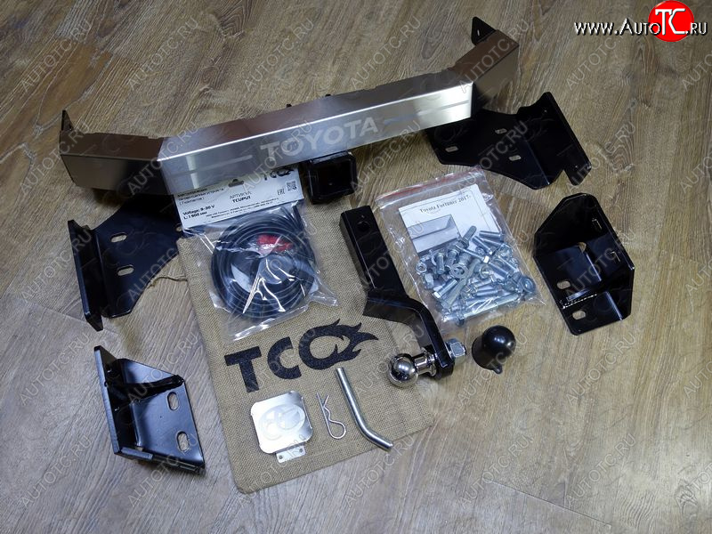 24 749 р. Фаркоп (тягово-сцепное устройство) TCC Тюнинг  Toyota Fortuner  AN160 (2020-2025) рестайлинг (оцинкованный, крюк Е, надпись Toyota)  с доставкой в г. Москва