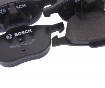 2 499 р. Колодки тормозные передние (4шт.) BOSCH  Ford Focus  2 (2004-2011), Mazda 3/Axela ( BK,  BL,  BM,  BP) (2003-2025)  с доставкой в г. Москва. Увеличить фотографию 2