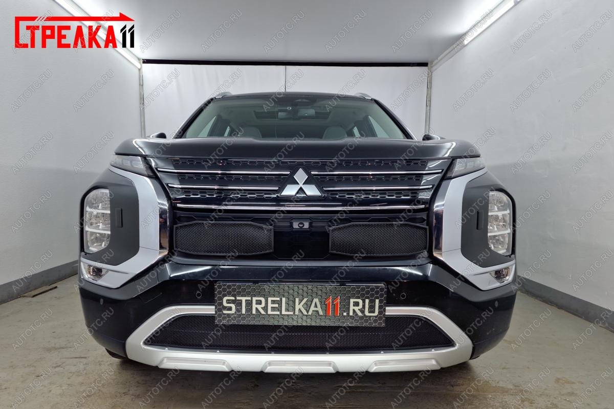 8 449 р. Защита радиатора (3 части) Стрелка11 Стандарт  Mitsubishi Outlander  GF (2018-2022) 3-ий рестайлинг (черная)  с доставкой в г. Москва