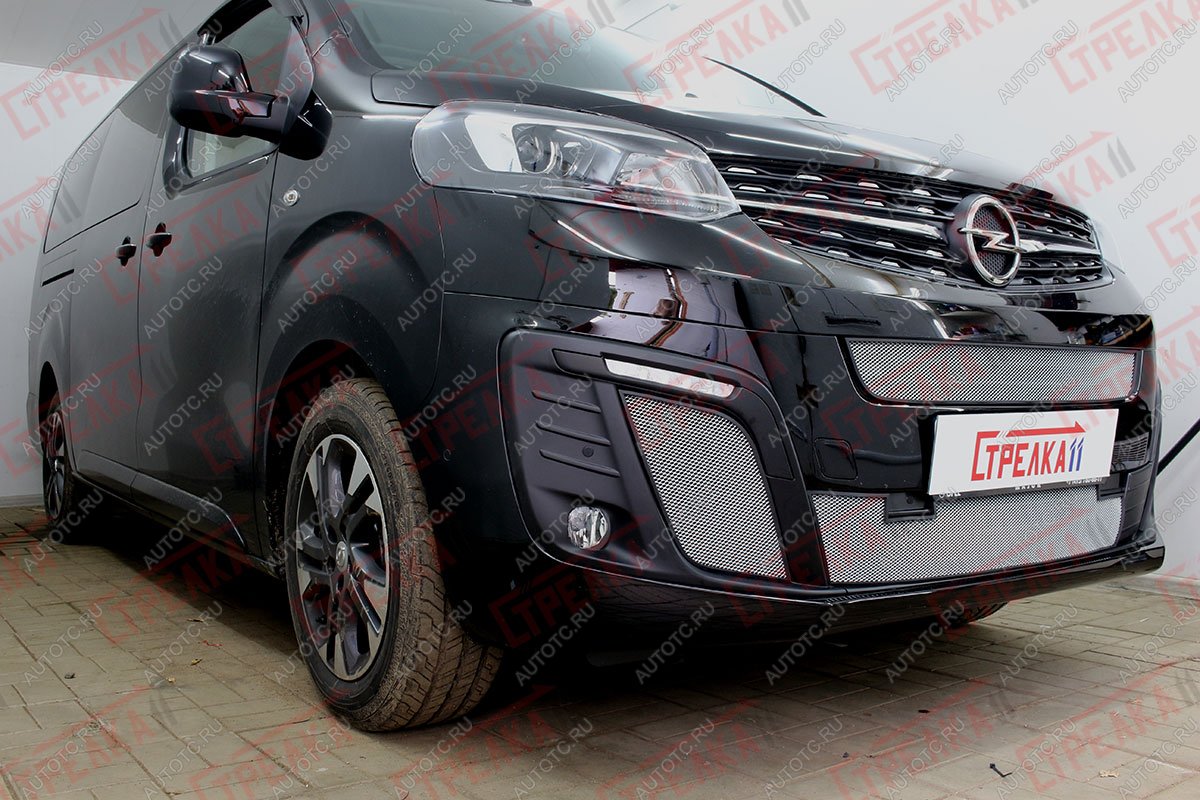 5 649 р. Защита радиатора (центр низ) Стрелка11 Стандарт  Opel Zafira Life  С (2019-2024) (хром)  с доставкой в г. Москва