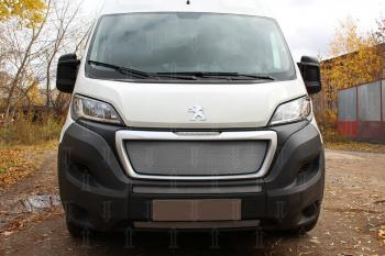 3 899 р. Защита радиатора (2 части) Стрелка11 Стандарт  CITROEN Jumpy (2013-2017), Fiat Ducato  290 (2014-2024), Peugeot Boxer  290 (2014-2024) (черная)  с доставкой в г. Москва. Увеличить фотографию 5