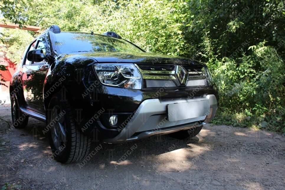 2 689 р. Защита радиатора (верх) Стрелка11 Стандарт  Renault Duster  HS (2015-2021) рестайлинг (хром)  с доставкой в г. Москва