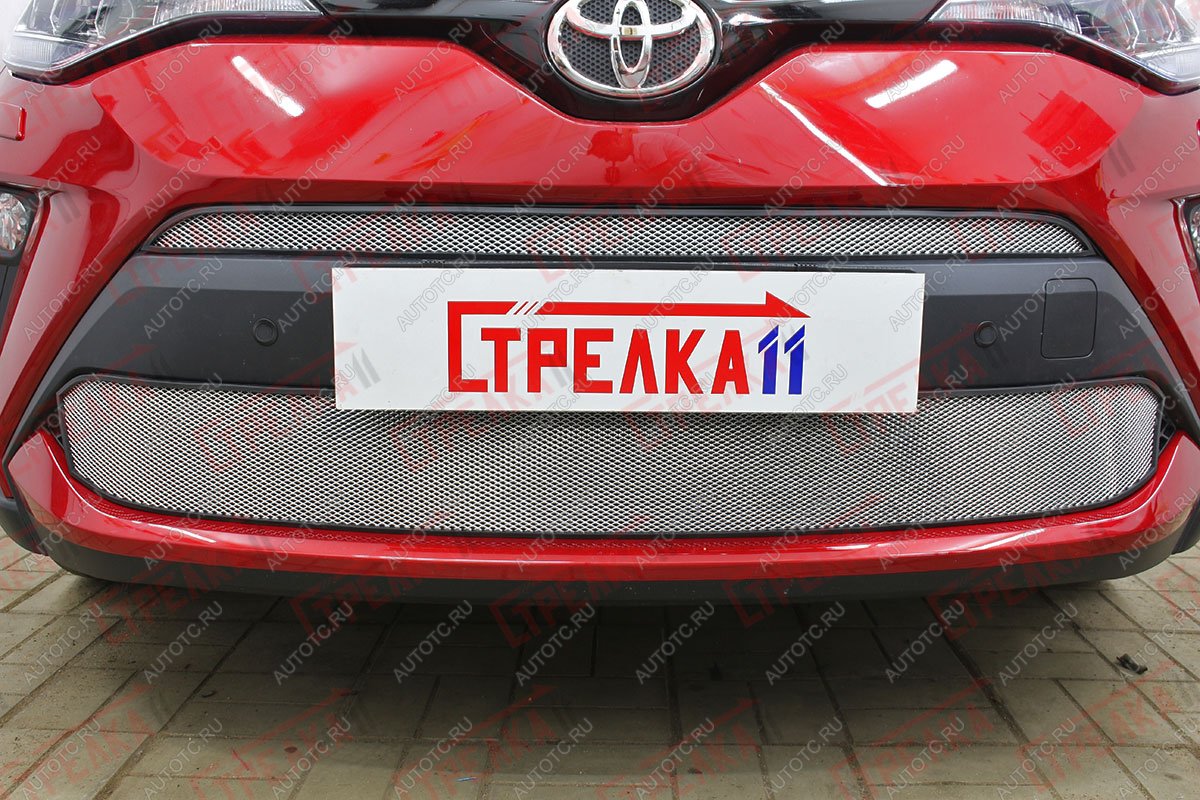 2 799 р. Защита радиатора (верх) Стрелка11 Стандарт  Toyota C-HR  NGX10, ZGX10 (2019-2024) рестайлинг (хром)  с доставкой в г. Москва