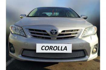 2 499 р.  Защита радиатора Стрелка11 Стандарт Toyota Corolla E140 седан рестайлинг (2009-2013) (черная)  с доставкой в г. Москва. Увеличить фотографию 2