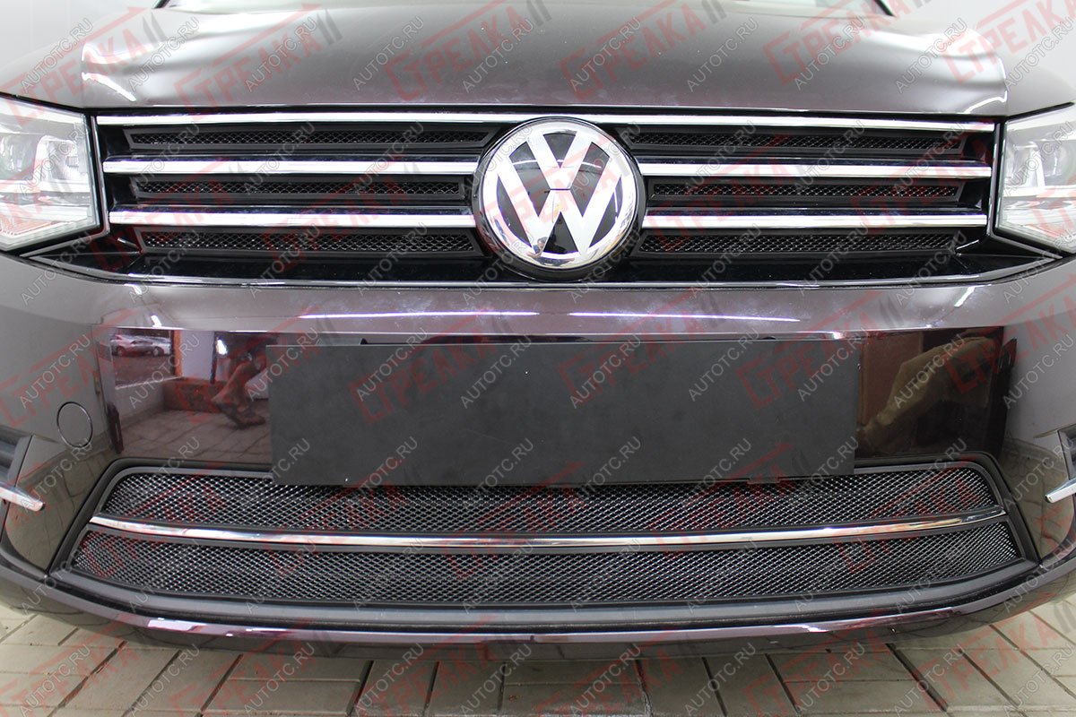 5 949 р. Защита радиатора (верх 6 частей) Стрелка11 Стандарт Volkswagen Caddy 2K рестайлинг (2015-2020) (черная)  с доставкой в г. Москва