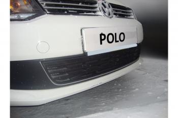 2 899 р. Защита радиатора Стрелка11 Стандарт Volkswagen Polo 5 седан дорестайлинг (2009-2015) (черная)  с доставкой в г. Москва. Увеличить фотографию 2