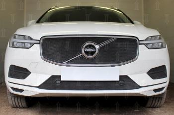 3 899 р. Защита радиатора (Inscription) (верх 2 части) Стрелка11 Стандарт  Volvo XC60 (2017-2022) (черная)  с доставкой в г. Москва. Увеличить фотографию 2