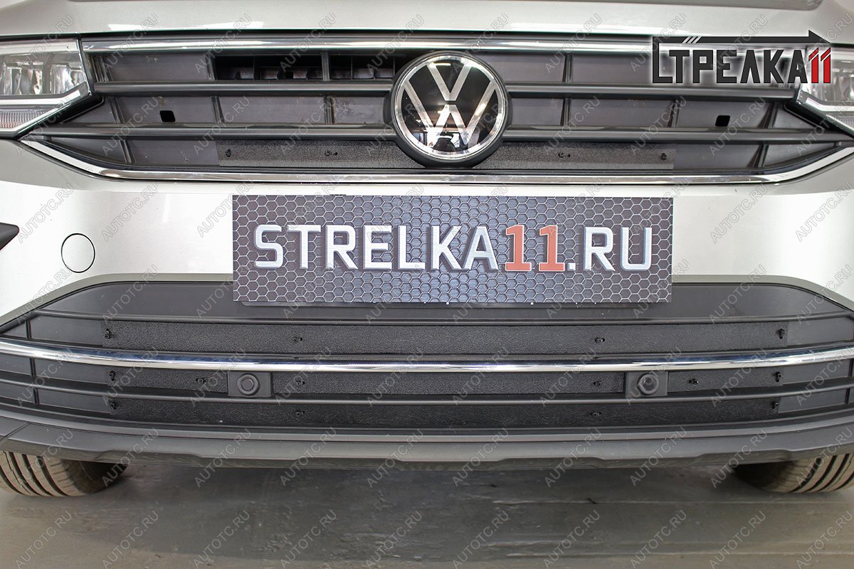 1 399 р. Зимняя защита на стяжке (верх 2 части) Стрелка11  Volkswagen Tiguan  Mk2 (2020-2022) рестайлинг (черная)  с доставкой в г. Москва