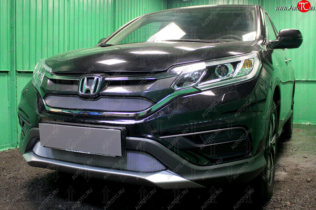 3 599 р.           Защита радиатора Honda CR-V IV 2015-2017 2.0 chrome низ Honda CR-V RM1,RM3,RM4 рестайлинг (2014-2018) (хром)  с доставкой в г. Москва