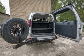 77 999 р. Бампер силовой задний РИФ Toyota Land Cruiser Prado J150 дорестайлинг (2009-2013) (С квадратом под фаркоп, калиткой и подсветкой номера)  с доставкой в г. Москва. Увеличить фотографию 9