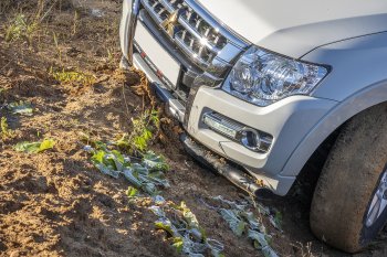 38 999 р. Бампер передний силовой РИФ Mitsubishi Pajero 4 V90 дорестайлинг (2006-2011) (Под площадку для лебёдки RIFPJR-30000 с защитой радиатора)  с доставкой в г. Москва. Увеличить фотографию 5