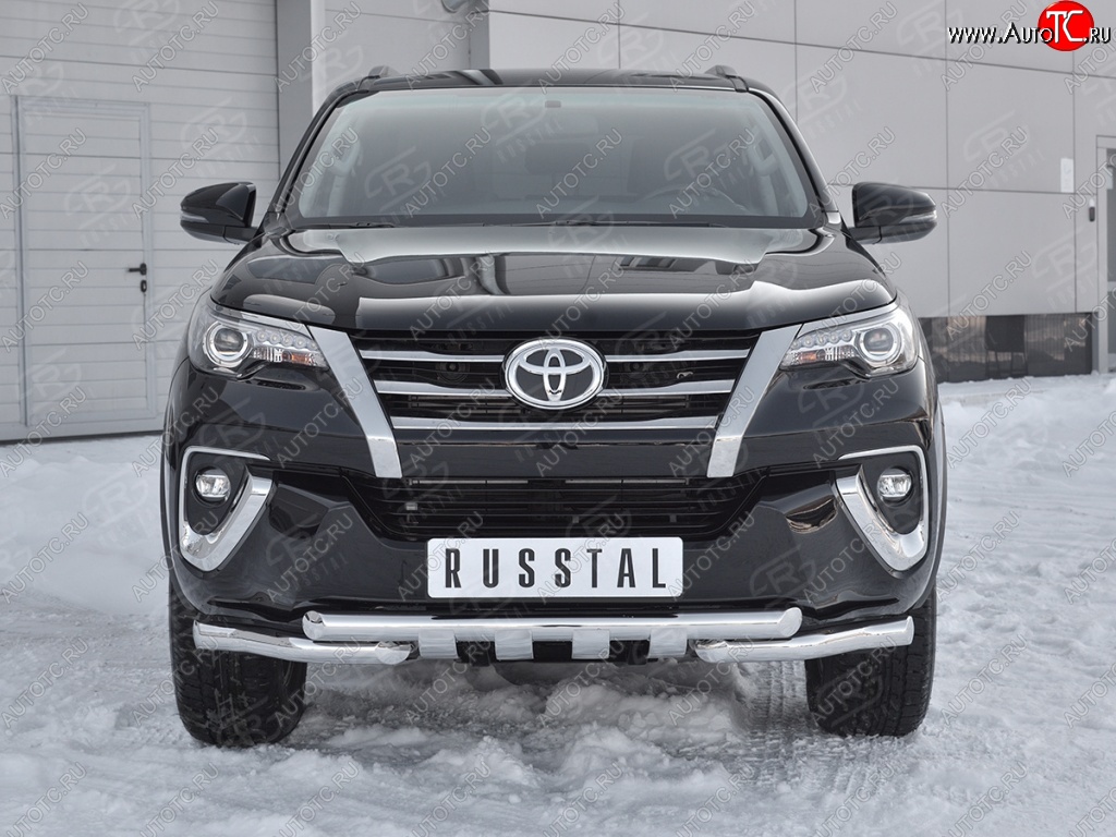 20 849 р. Защита переднего бампера (Ø63 мм с клыками, нержавейка) Russtal Toyota Fortuner AN160 дорестайлинг (2015-2020)  с доставкой в г. Москва