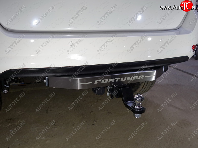 23 299 р. Фаркоп (тягово-сцепное устройство) TCC (надпись Fortuner)  Toyota Fortuner  AN160 (2015-2025) дорестайлинг, рестайлинг (оцинкованный, шар Е - нержавейка)  с доставкой в г. Москва