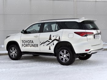 10 649 р. Защита заднего бампера (Ø75х42 мм, нержавейка) Russtal  Toyota Fortuner  AN160 (2020-2024) рестайлинг  с доставкой в г. Москва. Увеличить фотографию 3