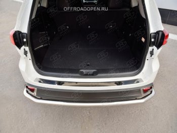 2 199 р. Накладка на задний бампер Russtal Toyota Highlander XU50 рестайлинг (2016-2020) (полированная нержавейка)  с доставкой в г. Москва. Увеличить фотографию 2