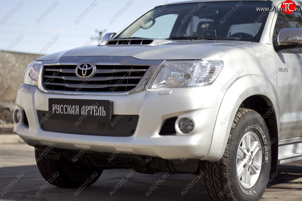 999 р. Зимняя заглушка решетки переднего бампера РА Toyota Hilux AN20,AN30  2-ой рестайлинг (2011-2016)  с доставкой в г. Москва