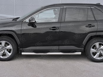 22 549 р. Защита порогов на SLITKOFF труба d76 с накладкой  Toyota RAV4  XA50 (2018-2025) 5 дв. дорестайлинг (защита порогов с заглушками на торцах)  с доставкой в г. Москва. Увеличить фотографию 2