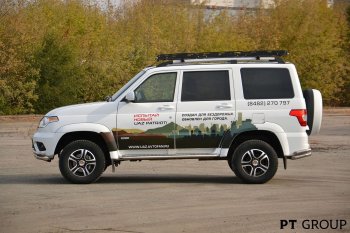 20 699 р. Порожки для ног из трубы Ø51 с алюминиевой площадкой Petroil Tuning Уаз Патриот 3163 5-дв. 1-ый рестайлинг (2014-2016) (Нержавеющая полированная сталь)  с доставкой в г. Москва. Увеличить фотографию 7