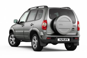 Чехол запасного колеса Bertone Chevrolet Niva 2123 дорестайлинг (2002-2008)  (Неокрашенный)