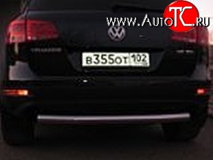 7 699 р. Защита заднего бампера d76 мм Металл Дизайн Volkswagen Touareg NF дорестайлинг (2010-2014) (полированная нержавейка)  с доставкой в г. Москва